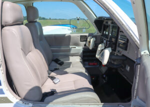 1987 Beechcraft A36 Bonanza Forsale Airmart (6)