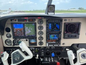 1993 Beechcraft A36 Bonanza Forsale Airmart (8)