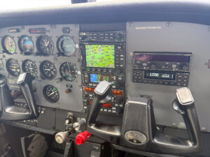 2001 Cessna 172s Forsale Airmart13
