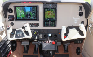 2000 Beechcraft A36 Bonanza Forsale Airmart (2)