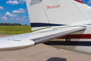 2000 Beechcraft A36 Bonanza Forsale Airmart (21)