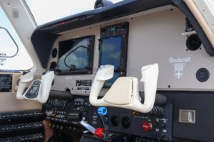 2000 Beechcraft A36 Bonanza Forsale Airmart (4)